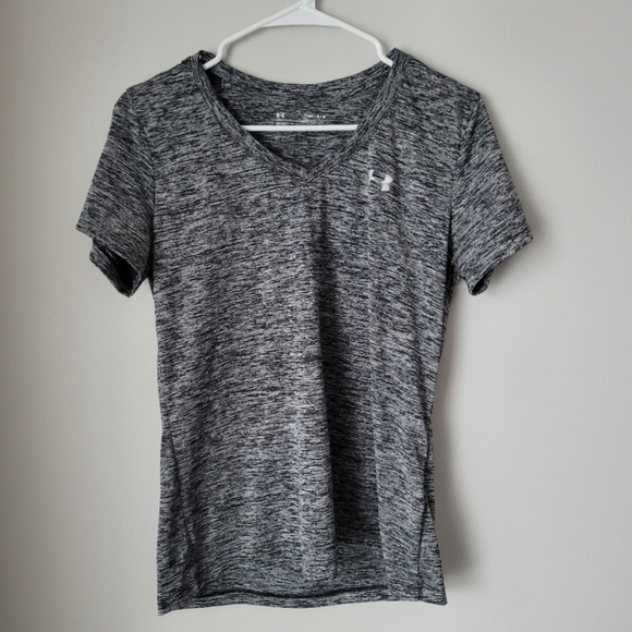Under Armour Women's UA Tech™ Twist V-Neck. - Picture 4 of 6